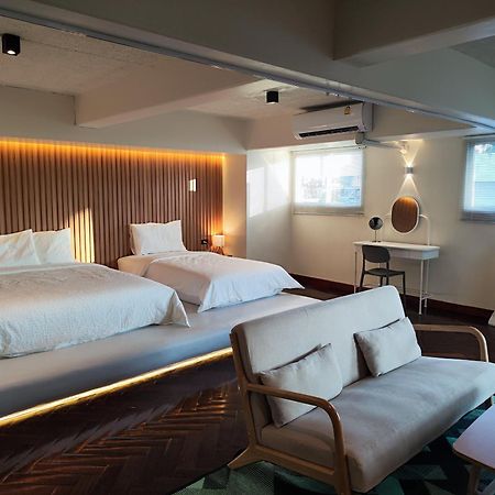 Suneta Hostel Chiangmai Chiang Mai Exteriör bild