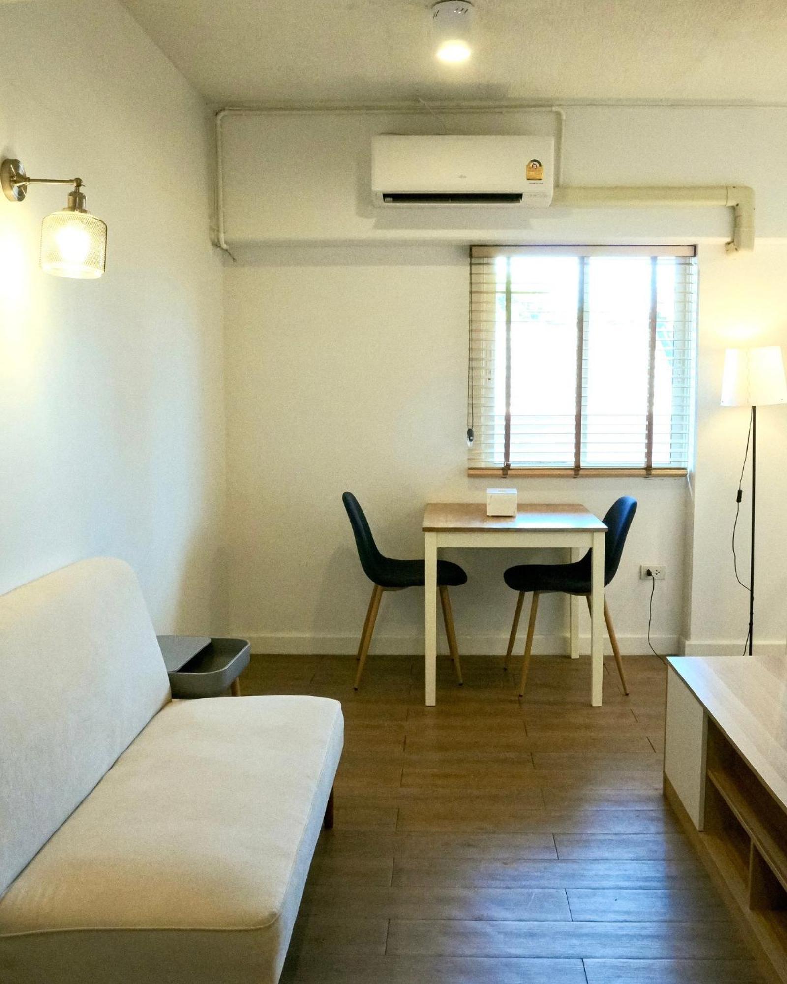 Suneta Hostel Chiangmai Chiang Mai Exteriör bild