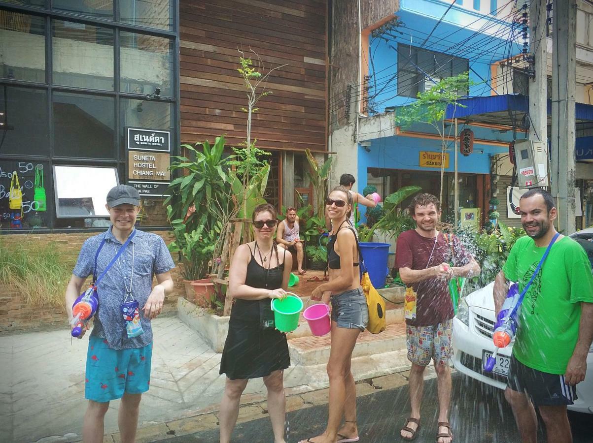 Suneta Hostel Chiangmai Chiang Mai Exteriör bild